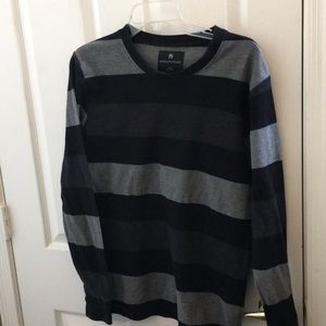 FINAL MARKDOWN Men’s Shouthouse LS Tee (M)